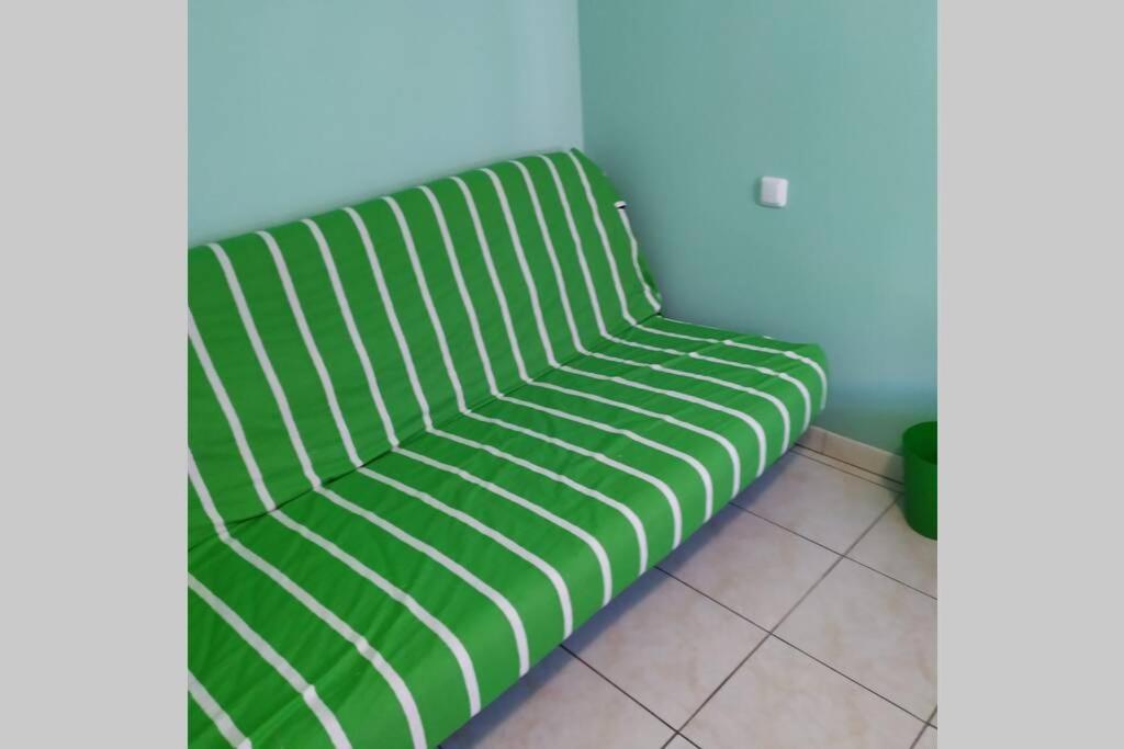 Apartmán Chez Fabienne T3 Le Breuil-sur-Couze Exteriér fotografie