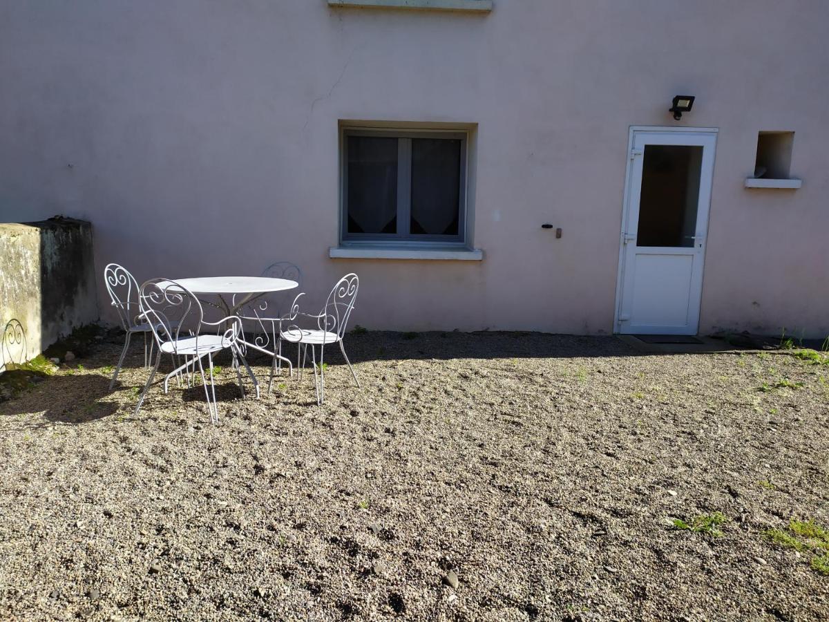 Apartmán Chez Fabienne T3 Le Breuil-sur-Couze Exteriér fotografie